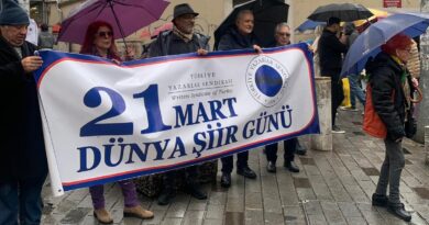 Kadıköy’de Şiirin Sesi Yükseldi